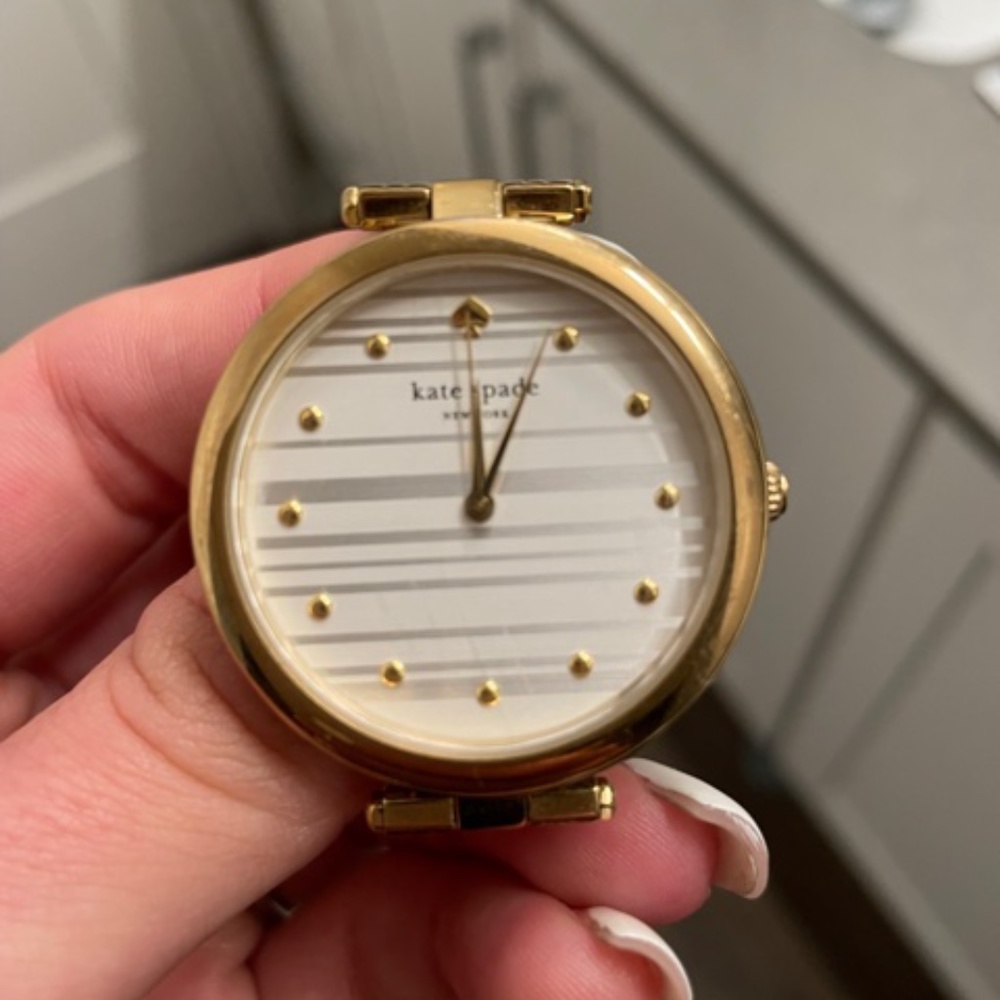 Kate Spade Watch - Picture 2 of 9